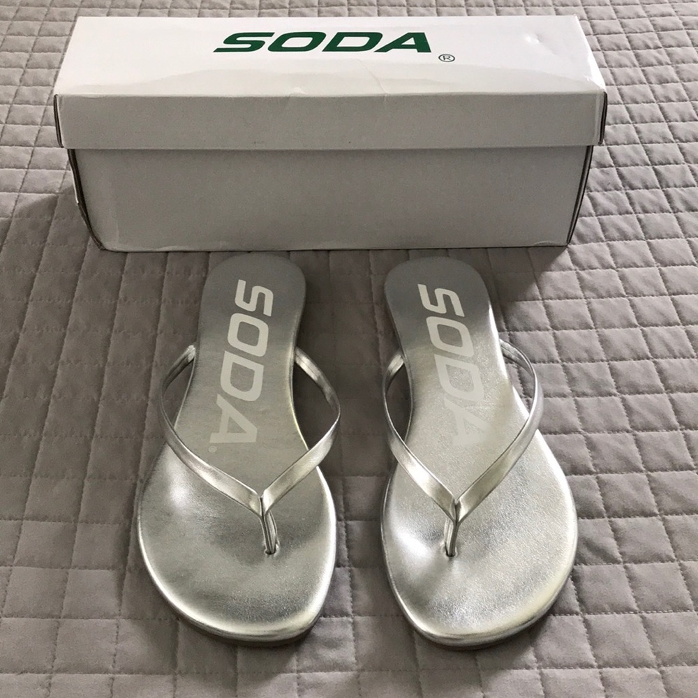 SODA SANDALS